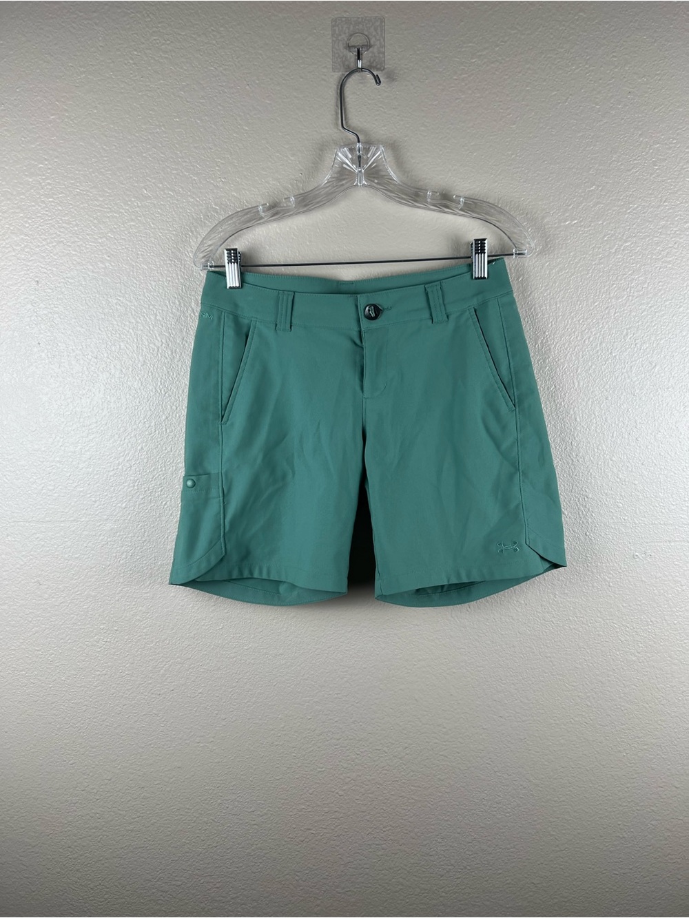 Under Armour HeatGear Teal Performance Shorts Size 4